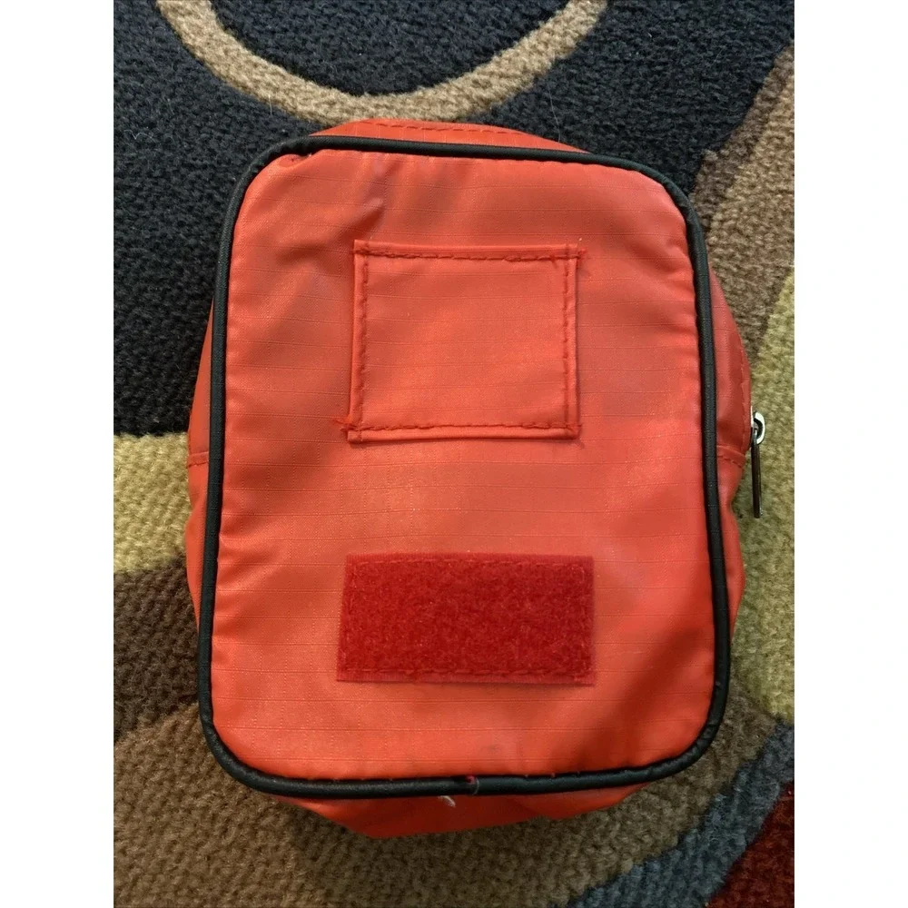 Gameboy Carrying Case Red Pokemon Zipper Vintage Rare